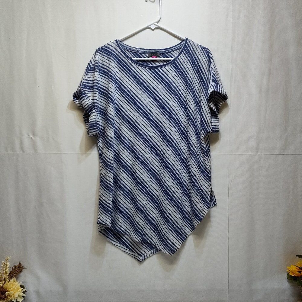 Vince Camuto XL Asymmetrical Hem Flutter Sleeve Striped Tunic Top 44" Chest VGC